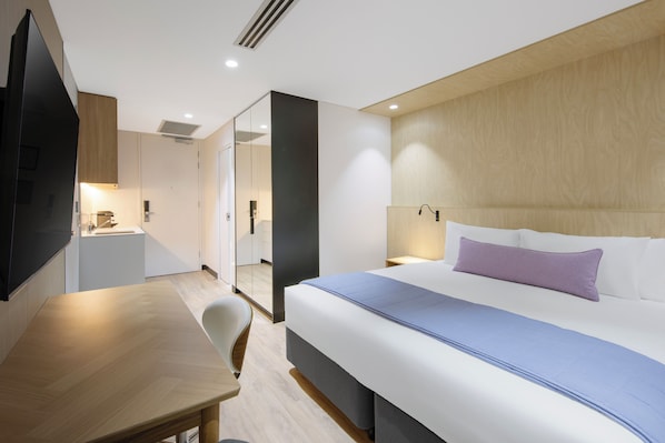 In-room safe, desk, blackout drapes, soundproofing