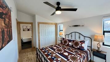 1 bedroom, travel cot, free WiFi, bed sheets