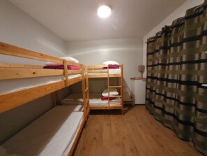 1 bedroom