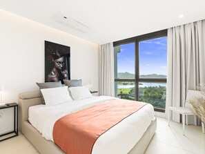 2 slaapkamers, een kluis op de kamer, een strijkplank/strijkijzer