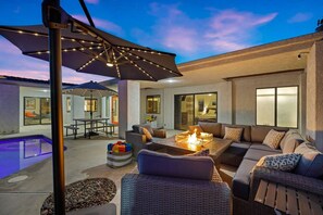 Unclassified image, 2 of 49, button