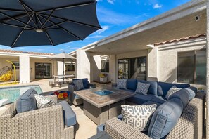 Unclassified image, 5 of 49, button