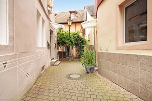 Exterior detail - Apartment 'Am Fischertor' with Private Terrace and Wi-Fi (Bad Kreuznach)