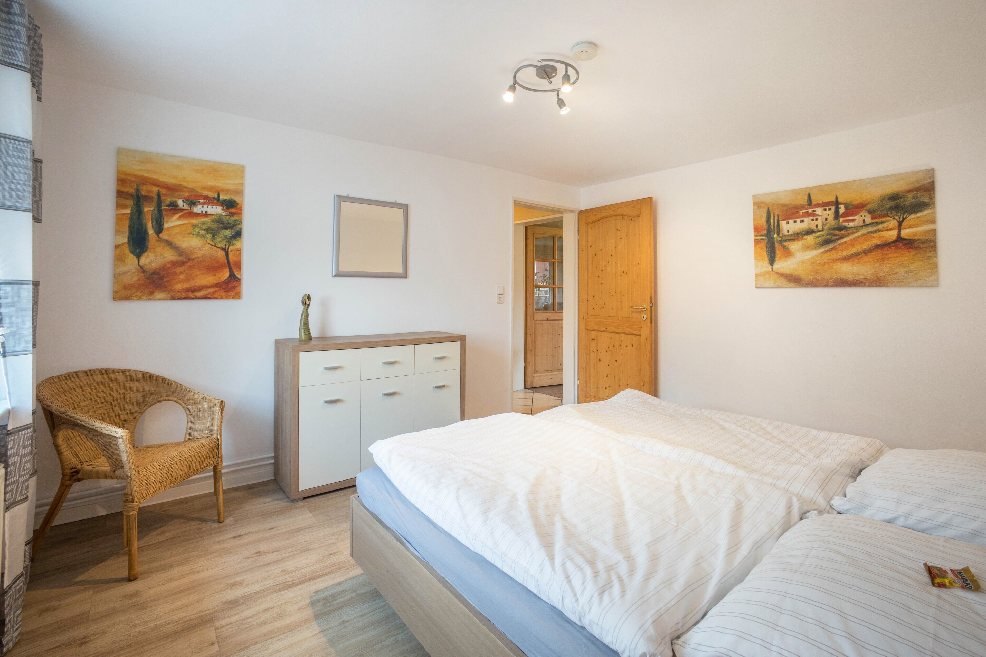 2 bedrooms, free WiFi, bed sheets