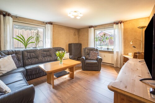 Ferienwohnung Krempermoor 1" mit gemeinsamer Terrasse und WLAN