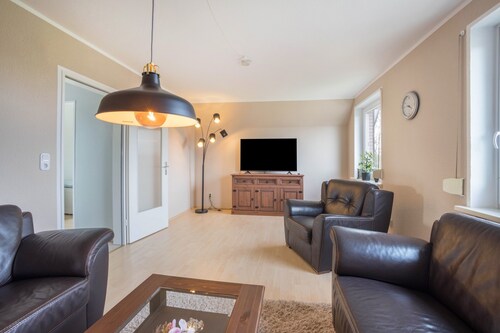 Ferienwohnung Krempermoor" mit gemeinsamer Terrasse und WLAN