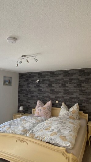1 bedroom, free WiFi, bed sheets, wheelchair access