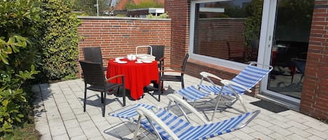 屋外ダイニングエリア