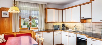 Holiday Home 'Haus Sinning' with mountain view, private terrace, garden and wifi