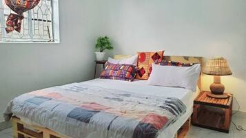 2 chambres, fer et planche Ă repasser, Wi-Fi, draps fournis