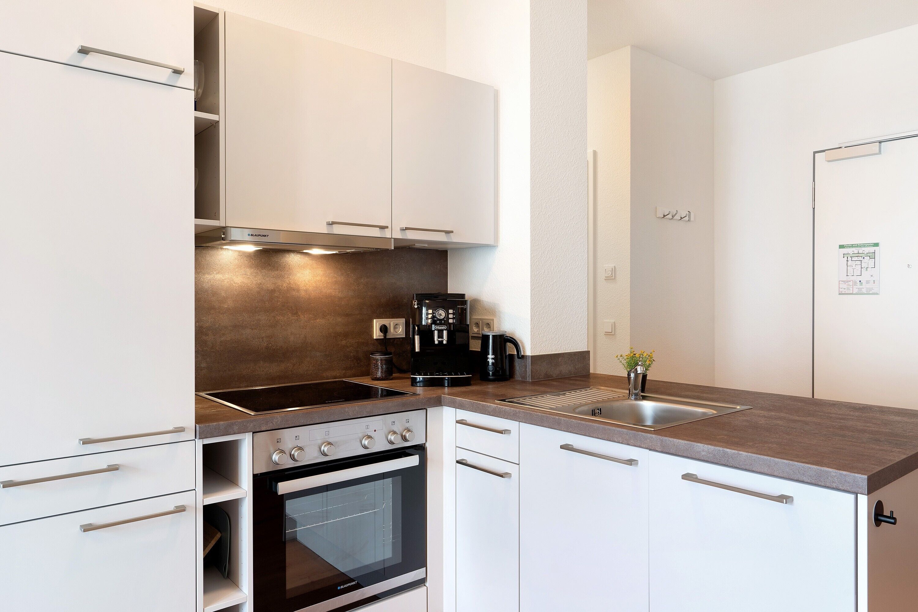 Kühlschrank, Ofen, Herdplatte, Geschirrspüler