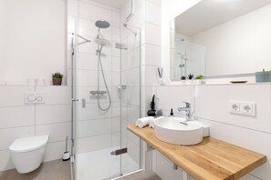 تجهيزات دش، مجففات شعر، مناشف