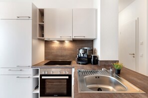 Refrigerador, horno, parrilla de estufa y lavavajillas 