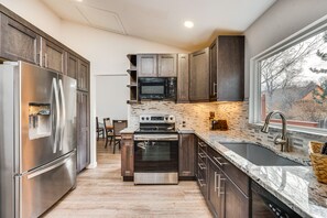 Fridge, microwave, oven, stovetop - 10 Mi to Denver: Pet-Friendly Arvada Home w/ Yard! (Arvada)
