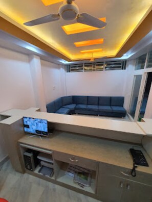 Reception - Goroomgo Mahadeva Homes Guest House Prayagraj (Prayagraj)