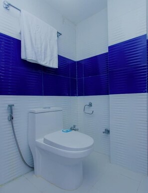 Free toiletries, slippers - Hotel Deepshree (Kathmandu)