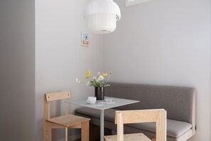 Dining - South Studios 2BR by Daniel & Jacob's (København)