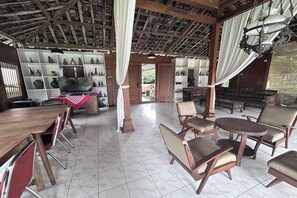 Lobby - Carla Garden (Pakem)