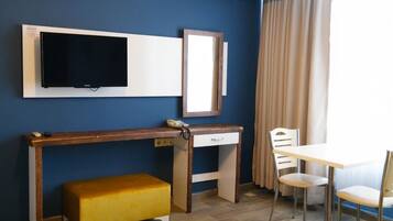 In-room safe, desk, soundproofing, iron/ironing board