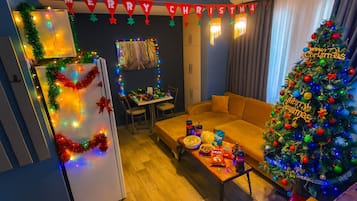 ์ผ์ด๋ธ ์ฑ๋ ์์ฒญ์ด ๊ฐ๋ฅํ 35์ธ์น ํ๋ฉด TV, TV