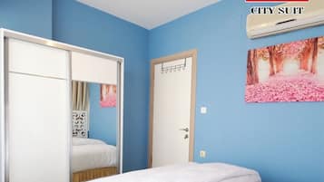 Een kluis op de kamer, individueel gedecoreerd, individueel gemeubileerd