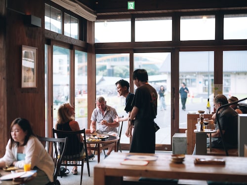 レストラン