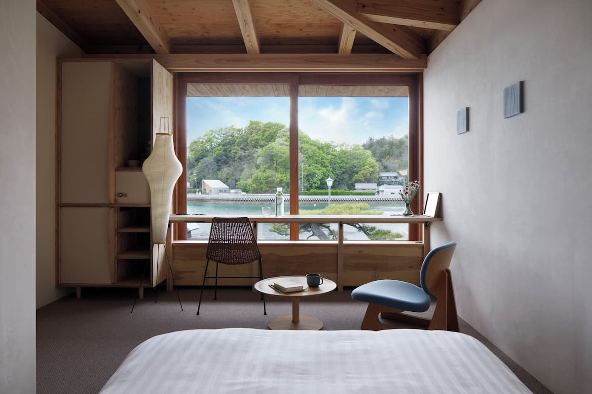 Deluxe Double Room, 1 Double Bed, Shared Bathroom, Sea View