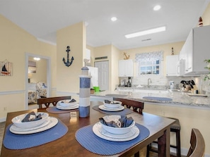 Dining room - Cozy two Bedroom Apartment at Riverwalk At Arrowhead (Myrtle Beach)