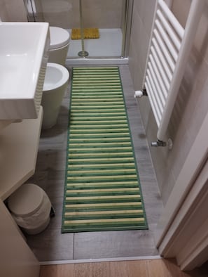 Apartment, 3 Bedrooms, Smoking, Garden View | Bathroom - Ca Lirica Peace of Mind Just a few Steps From St Mark's Square (Venice)