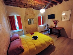 Apartment, 3 Bedrooms, Smoking, Garden View | 3 bedrooms - Ca Lirica Peace of Mind Just a few Steps From St Mark's Square (Venice)
