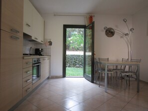 独立别墅, 2 间卧室, 露台, 花园景观 | 住宿内部