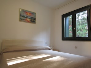 Casa, 2 quartos, varanda, vista para o jardim | 3 quartos