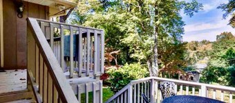 The Artist…Bright & Relaxing Entire Home sleeps 5