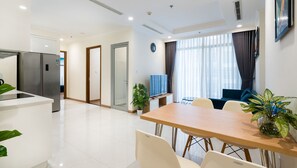 都會公寓, 2 間臥室, 陽台, 城市景觀 | 客房景觀