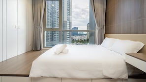 Appartement Ville, 3 chambres, salle de bains attenante, vue ville | Literie de qualité supérieure, couette en duvet d'oie