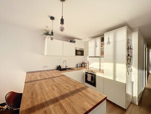 Fridge, microwave, oven, dishwasher - BAHIA I 43 -Estudio cabina-1era linea-Vista Mar- W (Empuriabrava)