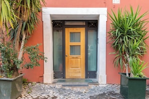 Exterior detail - Paradise Campo Dei Fiori In The Heart Of The City (Rome)