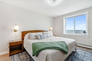 3 chambres, fer et planche à repasser, lit parapluie, Wi-Fi gratuit