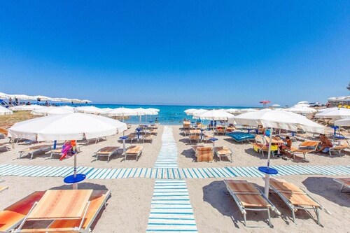 L 'Angolo di Dora Charming, comfortable home, a few steps from the sea