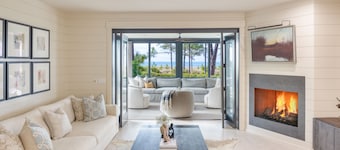 South Beach Serenity by AvantStay | Private Pool + Beachfront