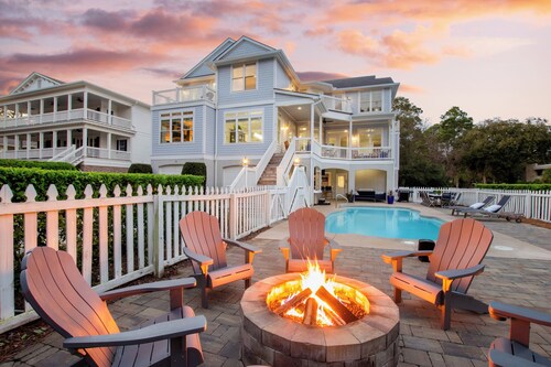Steps to Beach | Pool, Hot Tub, Fire Pit • 7BR, Sleeps 18 | Cobalt Coast