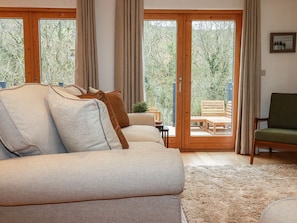 Living area - 1 Streamside (Looe)