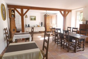 Petit déjeuner buffet compris tous les jours