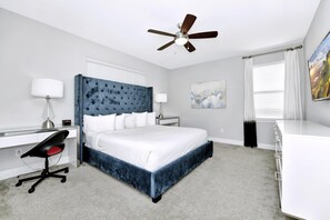 5 bedrooms, in-room safe, iron/ironing board, free WiFi - Stylish Home with Private Pool, Themed and Game Room with Waterpark & Resort Access near Disney at. (Kissimmee)