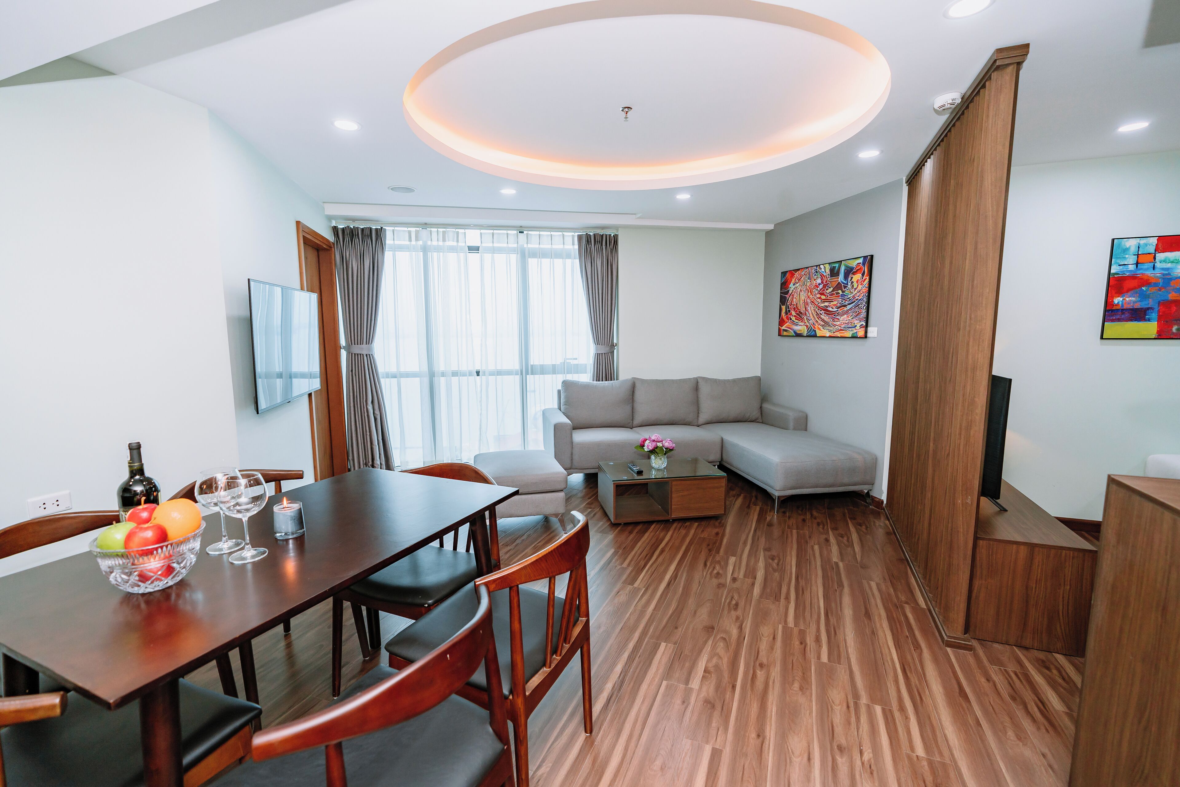 Family Room, Lake View | Living area | 32-inch LCD TV with cable channels