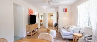 Cosy Straddie cottage + sleeps 6 + pet friendly