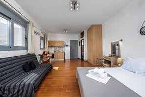 1 chambre, fer et planche à repasser, Wi-Fi gratuit, draps fournis