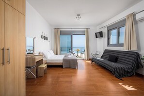 1 bedroom, iron/ironing board, free WiFi, bed sheets - Stegnale Studios B1, Studio (Rhodes)