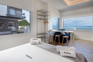 Ferros/tábuas de passar roupa, Wi-Fi de cortesia, roupa de cama