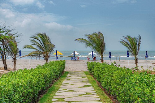 w* | Amazing 2BR with Terrace in Manzanillo Beach
